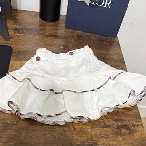 Burberry White Ruffled Kids Skirt